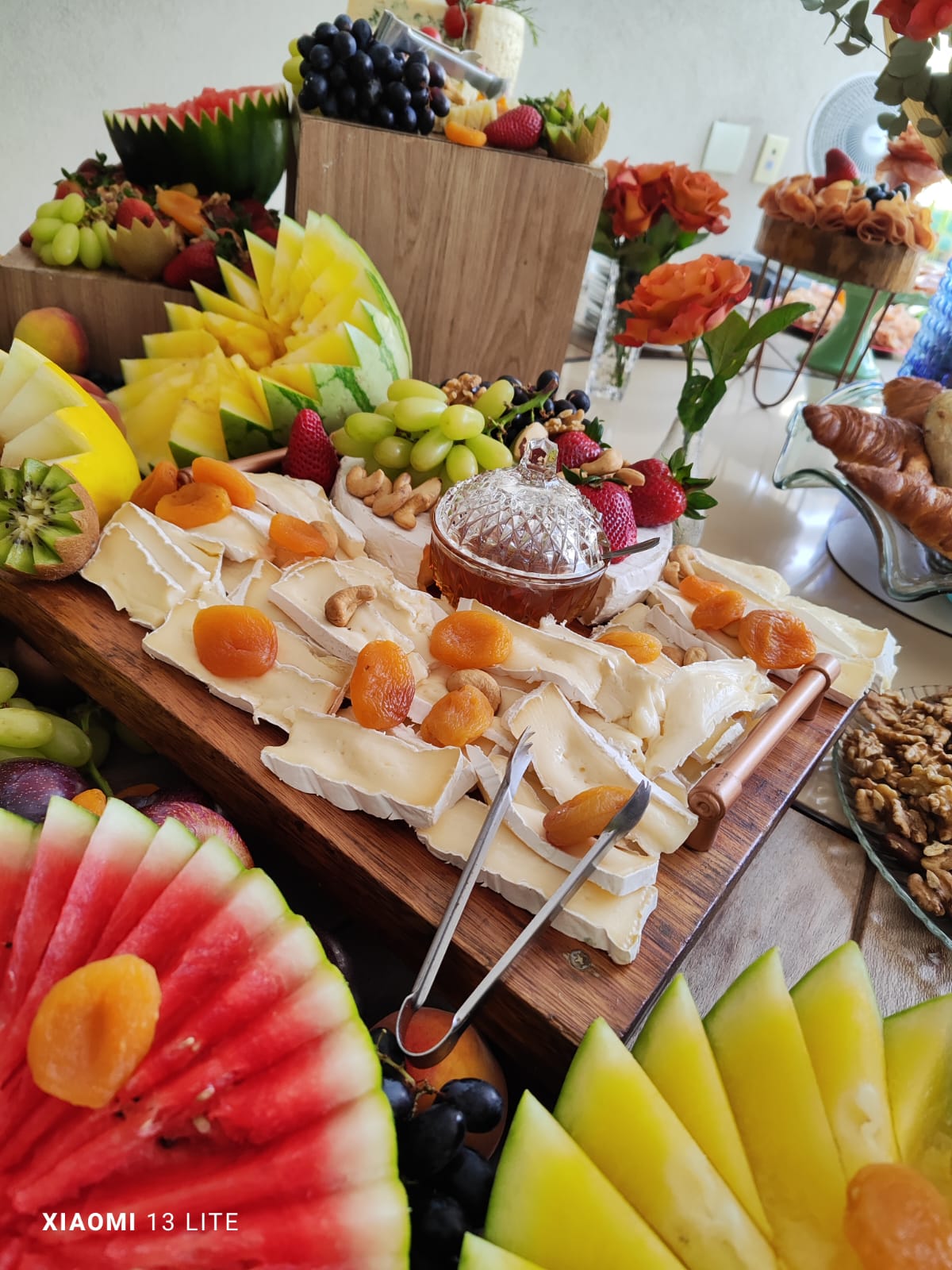 Mesa de Queijos, Frios e Frutas